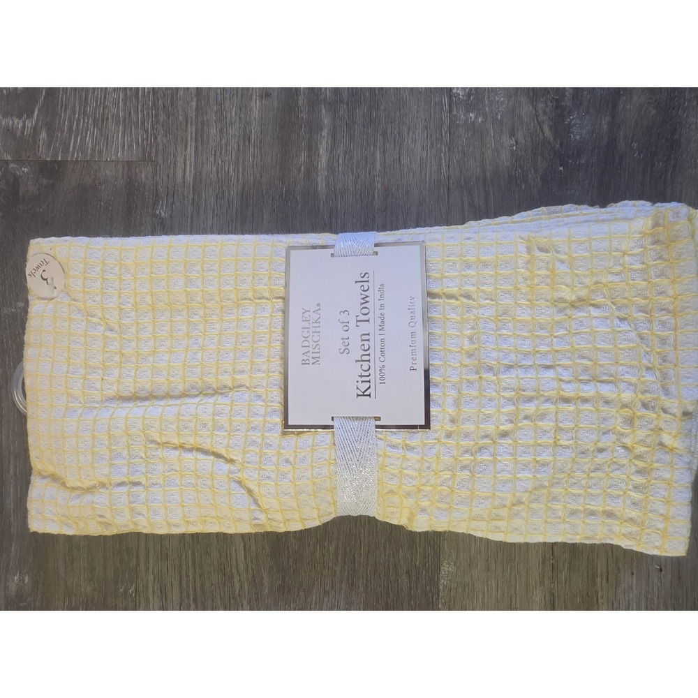 BADGLEY MISCHKA KITCHEN TOWELS (3) Yellow& WHITE  100% COTTON‎ POLYESTER NWT